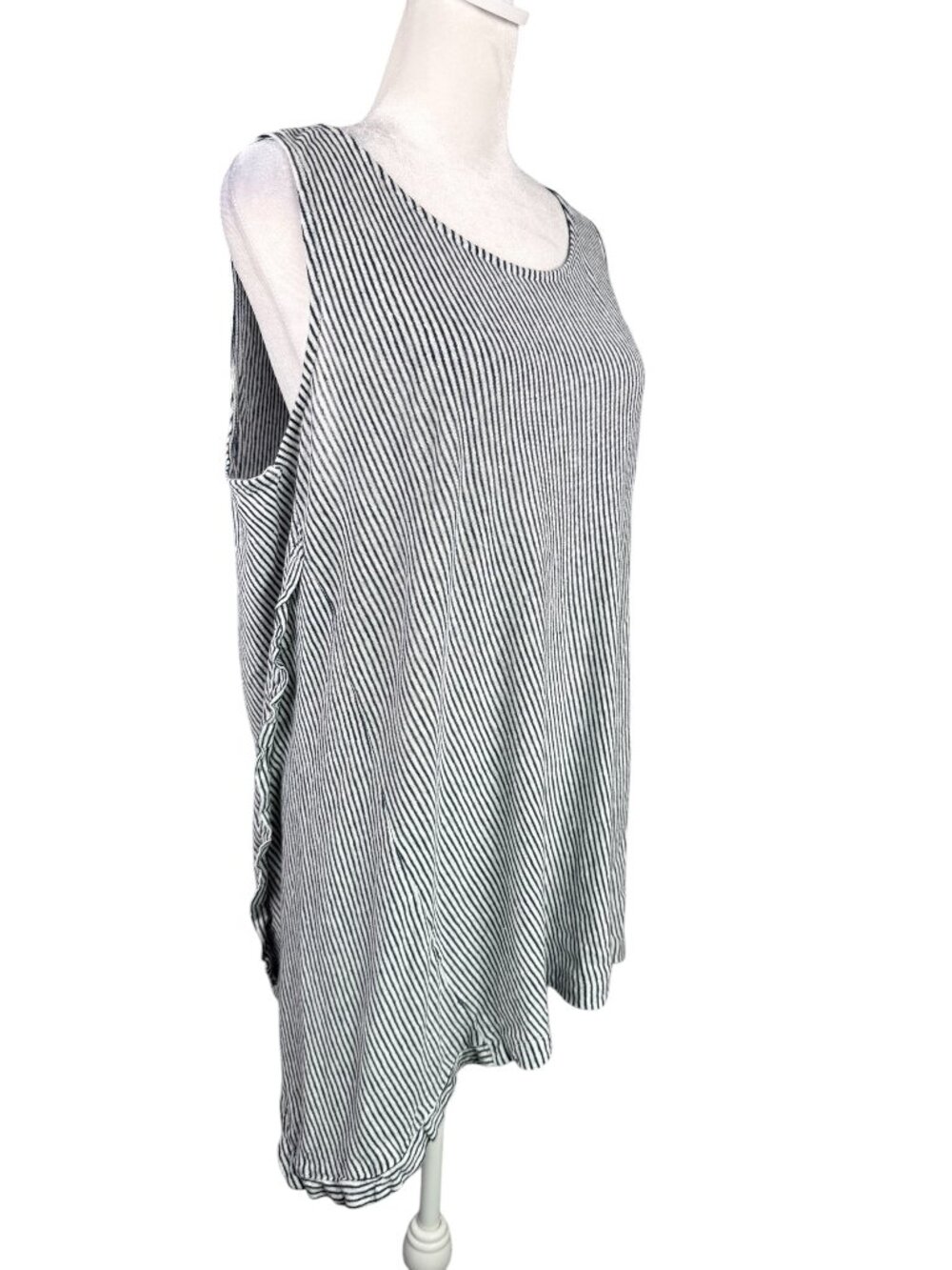 Christian Siriano 2X Linen Knit Tank Top Side Ruffle Asymmetric Hem Blue White